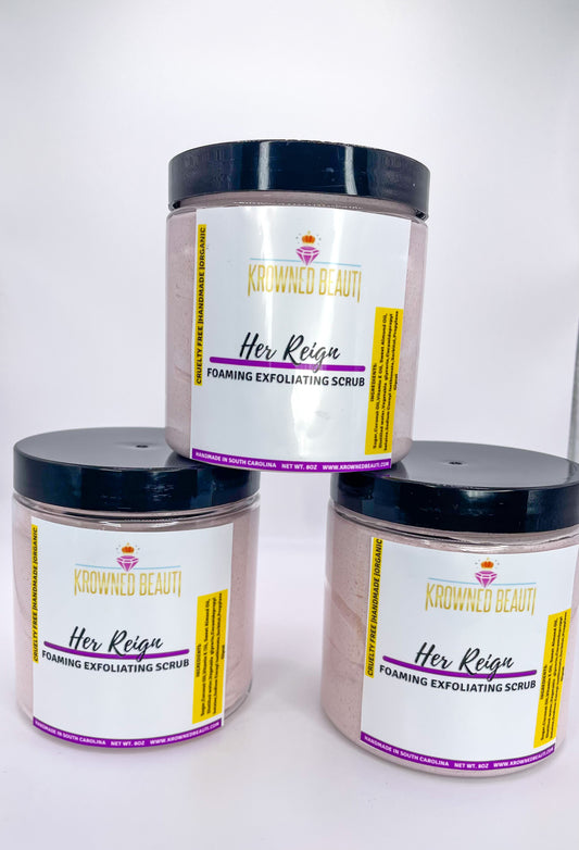 Her Reign Foaming Scrub